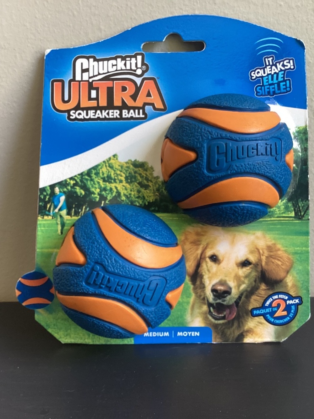 NWT Chuckit Ultra Squeaker Ball 2 Pack Size Medium - Brand New